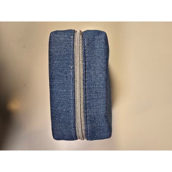 Beaute GWP Denim Cosmetic Case - Picture 2 of 7